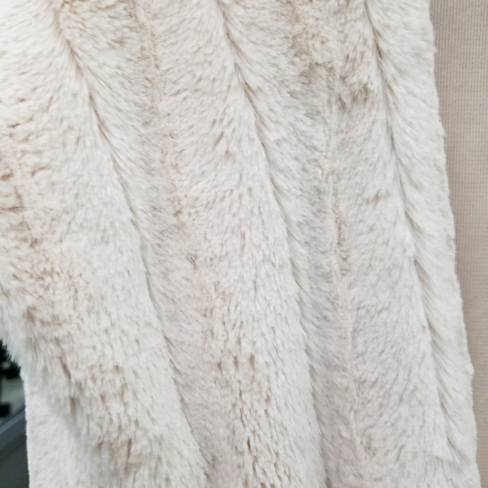 Meet your Posher, Sol